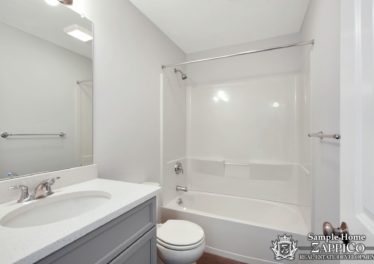 3574 Lexington Ave (UNIT 4)